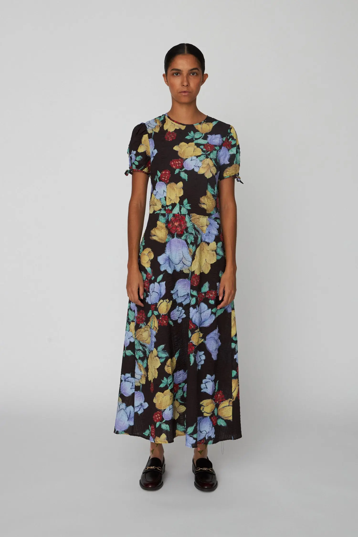 DRESSES